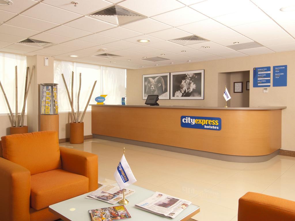 City Express Junior By Marriott San Luis Potosi Zona Industrial Exterior foto